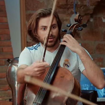 2Cellos doen Seven Nation Army