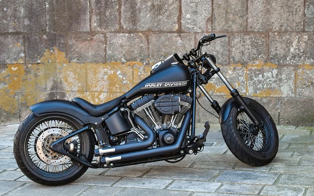 Man schiet op echtgenote, nadat ze zijn Harley Davidson omver had gereden