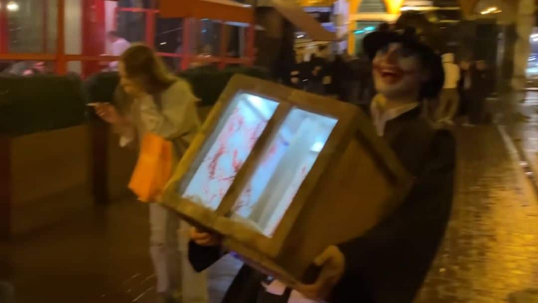 Magische toverdoos laat mensen schrikken